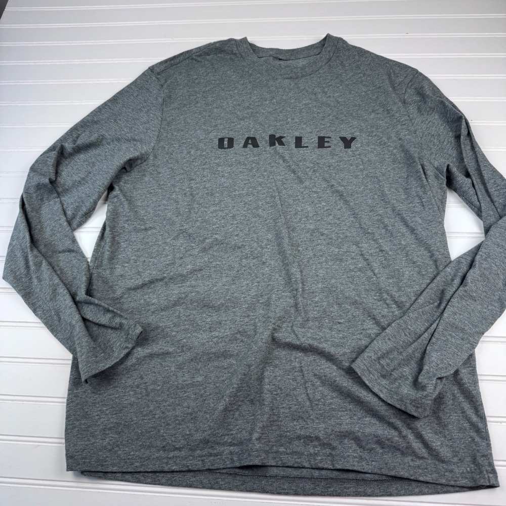 Oakley Men's XL Long Sleeve Crew Neck Shirt